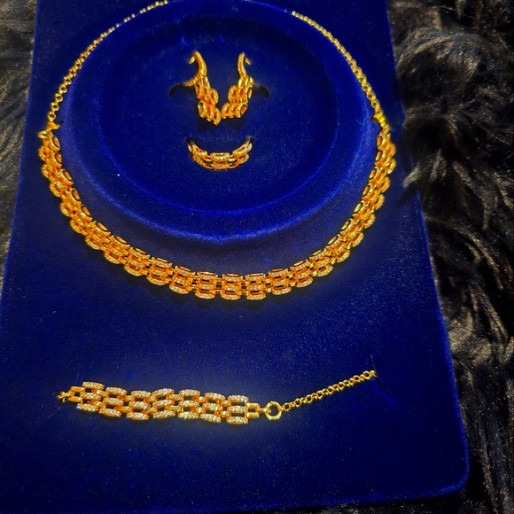 21Kgp Dubai Jewelry Bridal SET - Picture 1 of 16